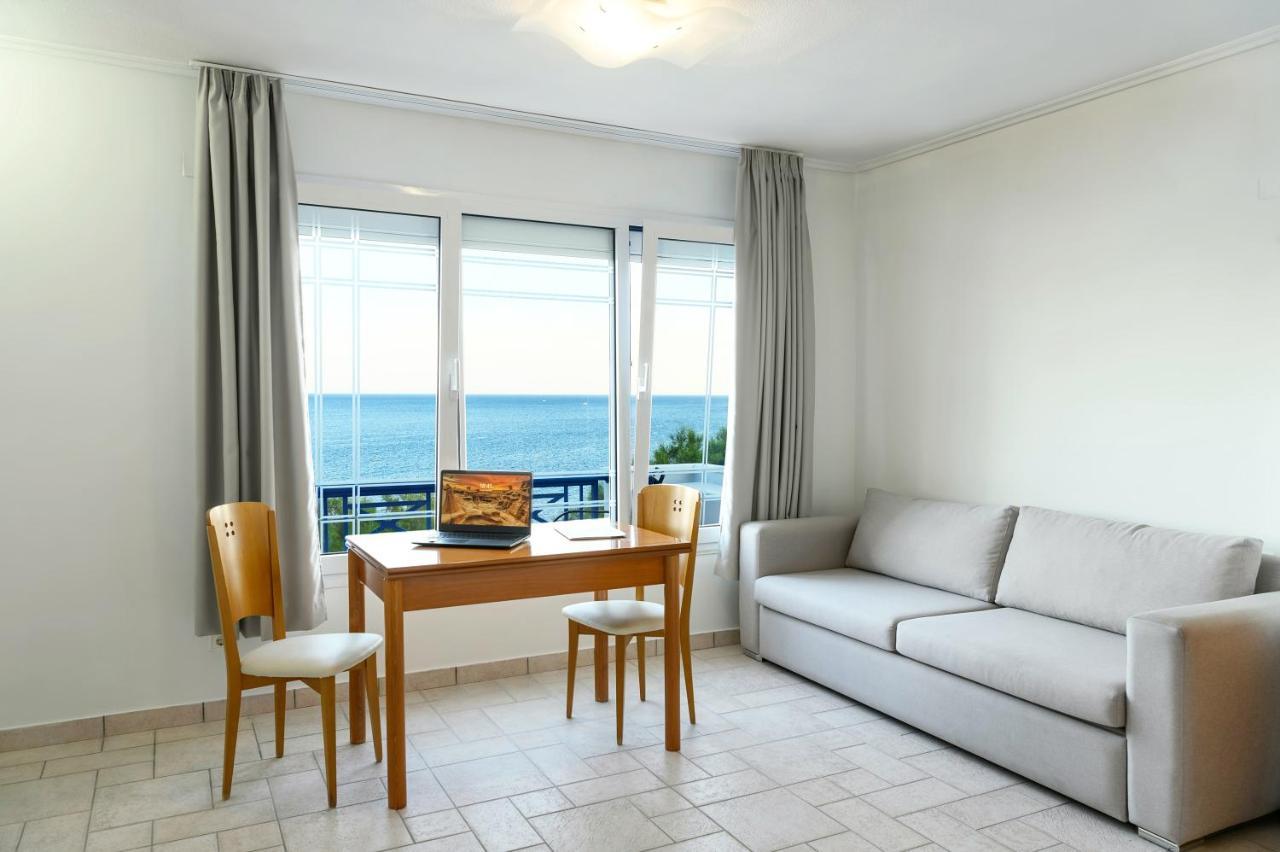 Aliki Studios Paralia Agias Foteinis Exterior photo